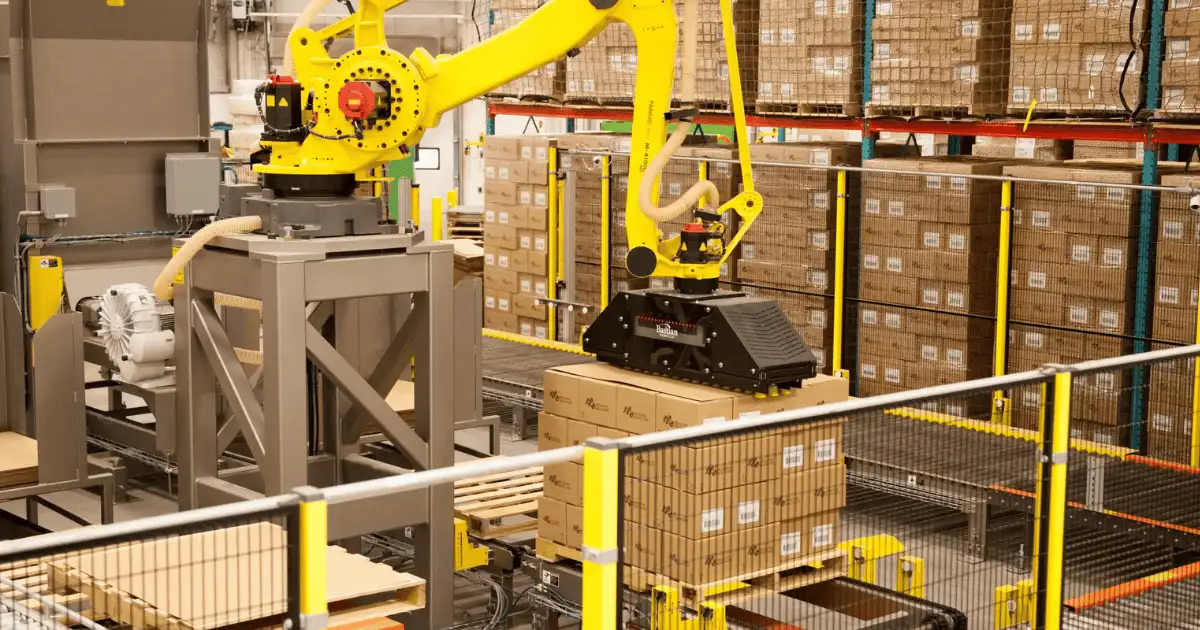 Robot phân loại sản phẩm trong ngành logistics